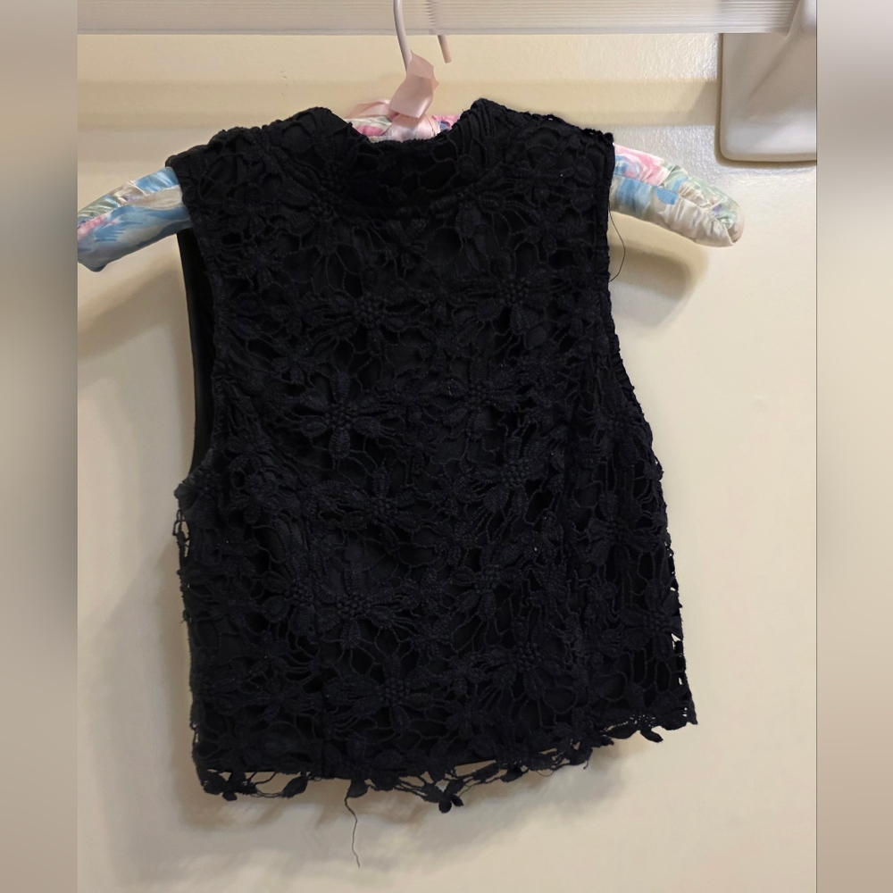 TCEC Black Lace Sleeveless Top